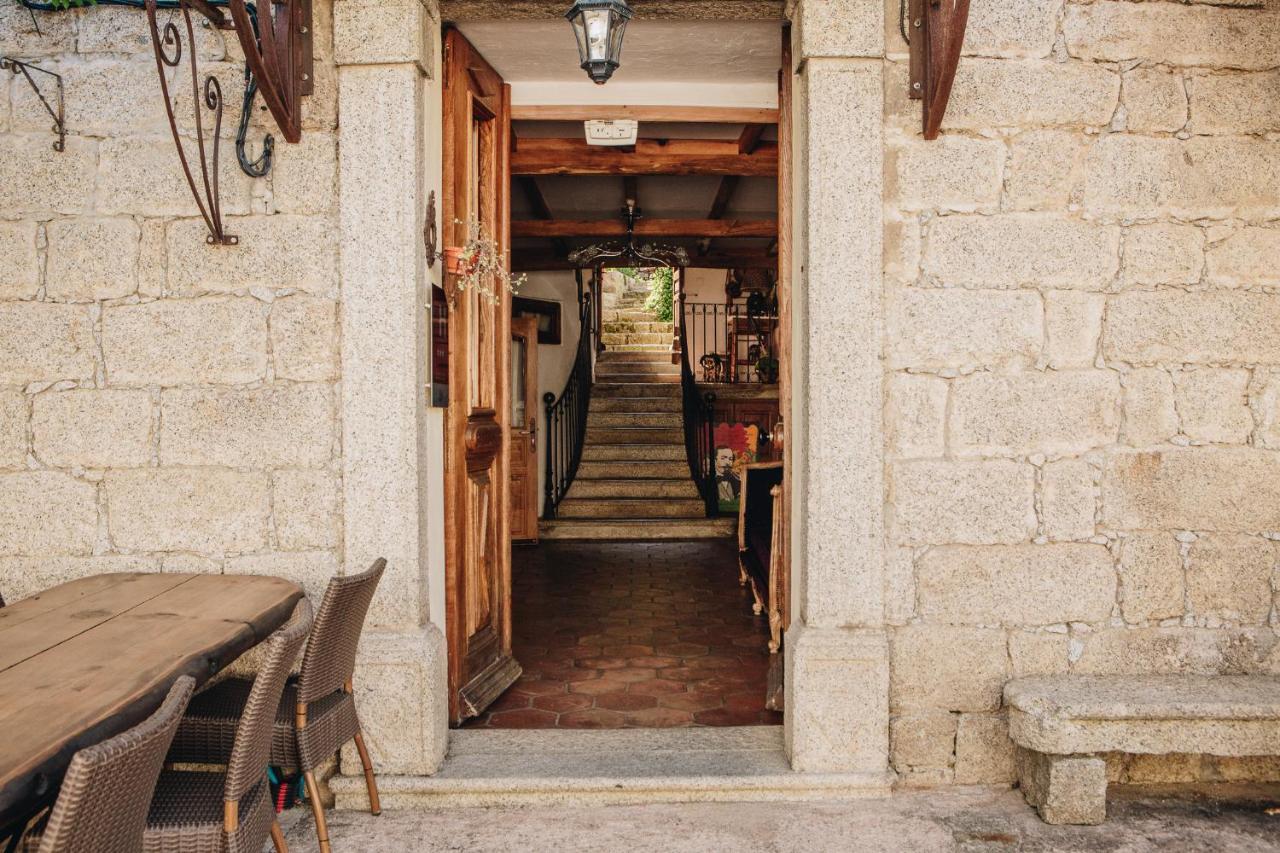 Auberge U N'Antru Versu San-Gavino-di-Carbini Exteriör bild