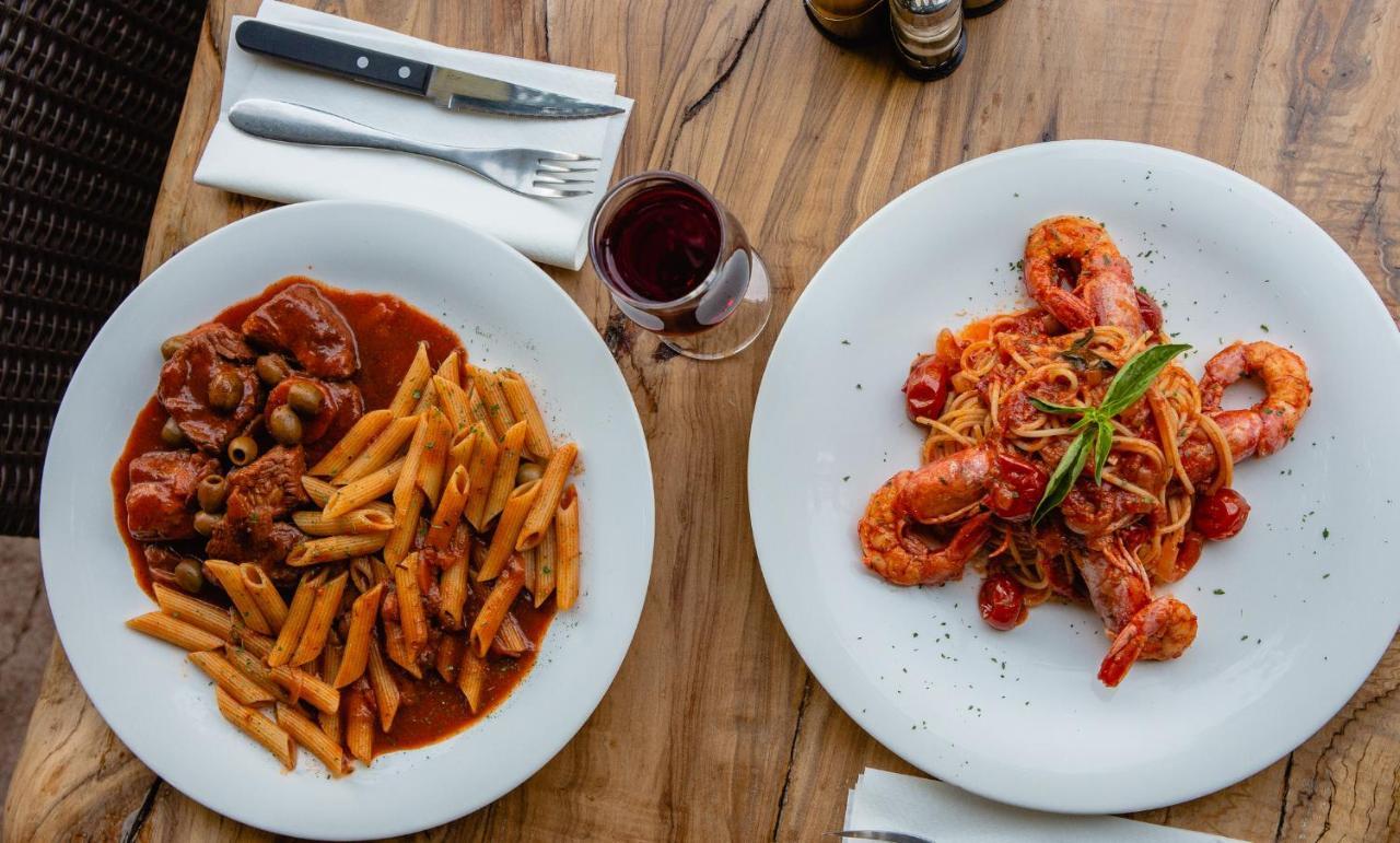 Auberge U N'Antru Versu San-Gavino-di-Carbini Exteriör bild