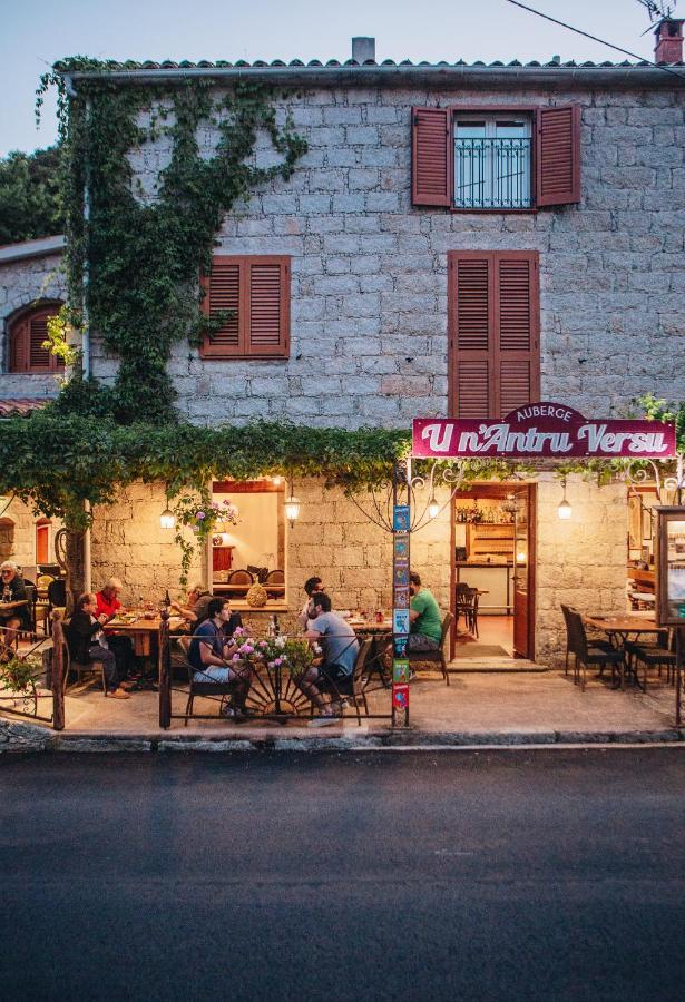 Auberge U N'Antru Versu San-Gavino-di-Carbini Exteriör bild