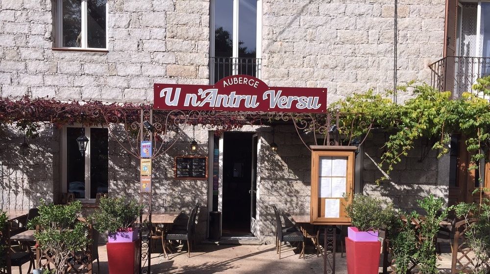 Auberge U N'Antru Versu San-Gavino-di-Carbini Exteriör bild